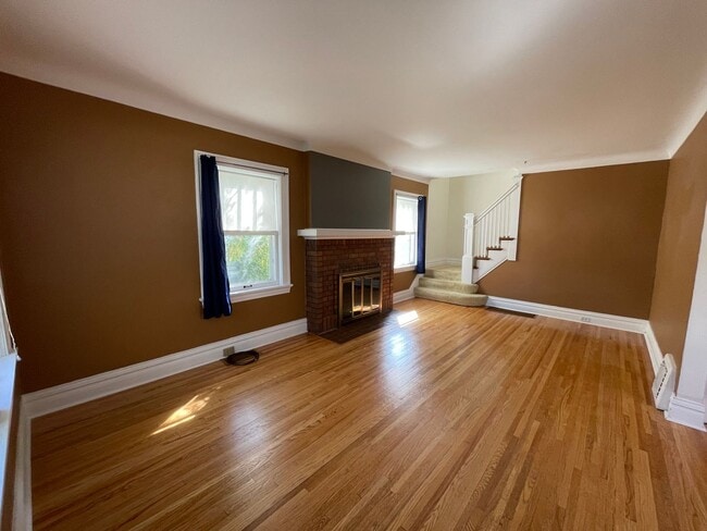 Building Photo - Available August 3rd!- Traditional Woodland 3 Bed 1 Bath w/ Deck & Garage