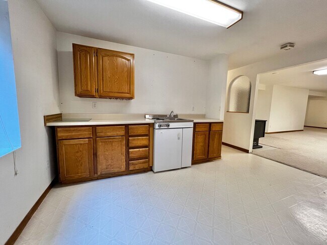 Building Photo - Charming 3 bed, 3 bath Ranch Home in South Fort Collins