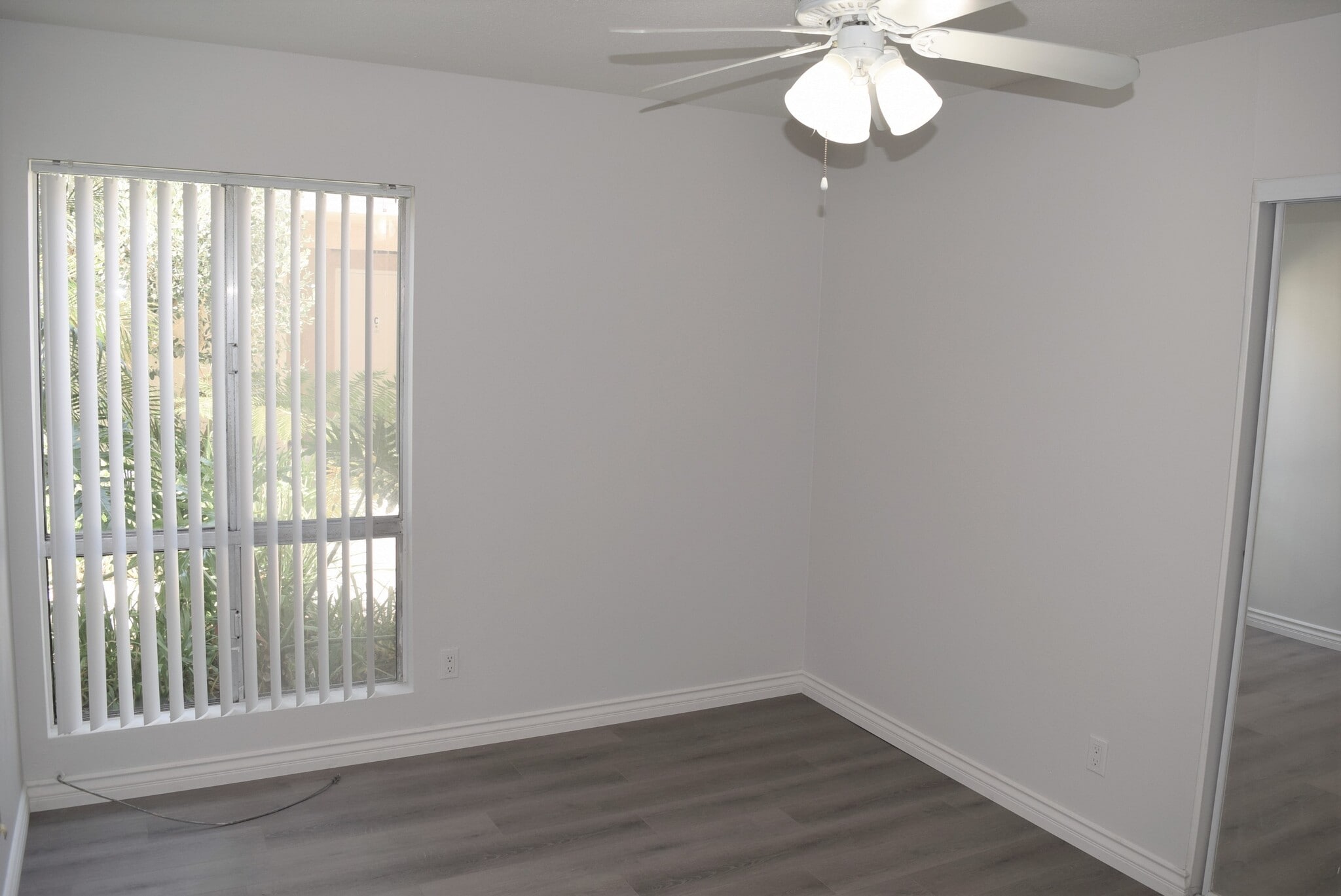 Building Photo - 16042 Waikiki Ln