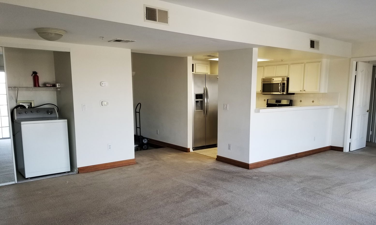 Building Photo - 4760 Templeton St