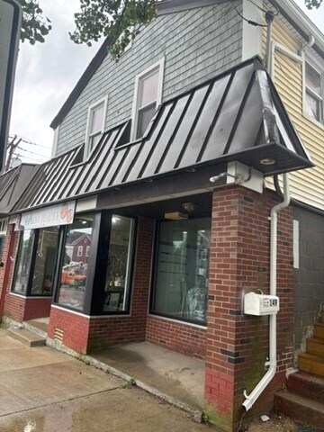 Building Photo - 140 North St