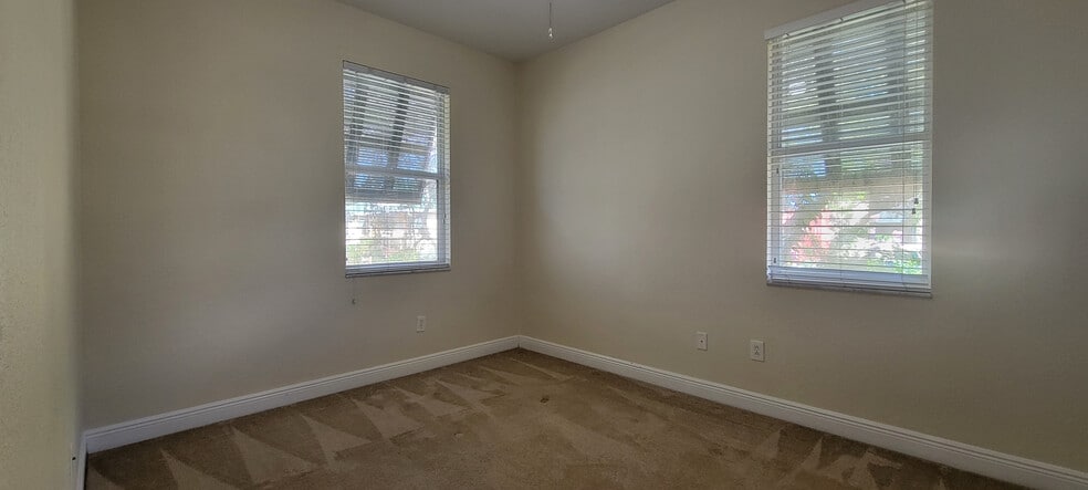 Building Photo - 1112 Islamorada Ln