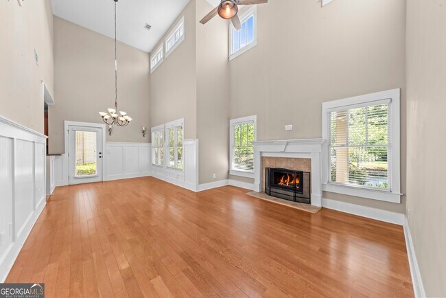 Building Photo - 135 Idlewilde Dr
