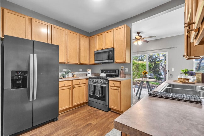Building Photo - 4048 Boulder Ct