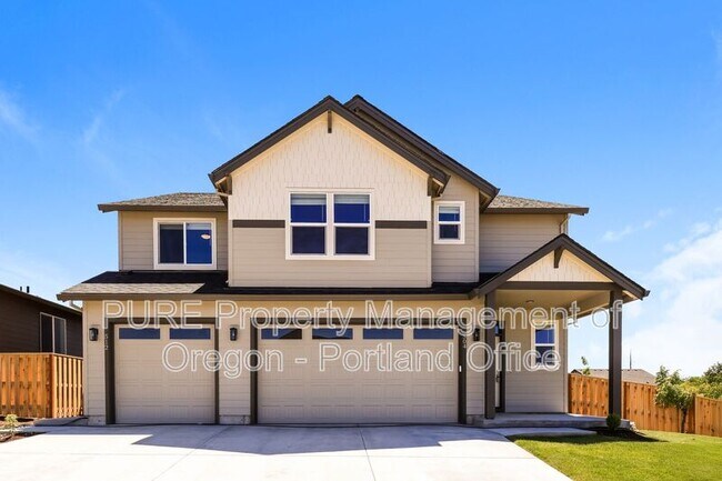 Building Photo - 504 NE Trillium Dr