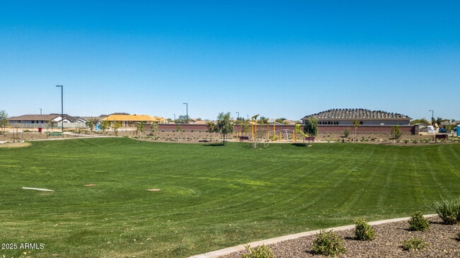 Building Photo - 14202 W Willow Ave