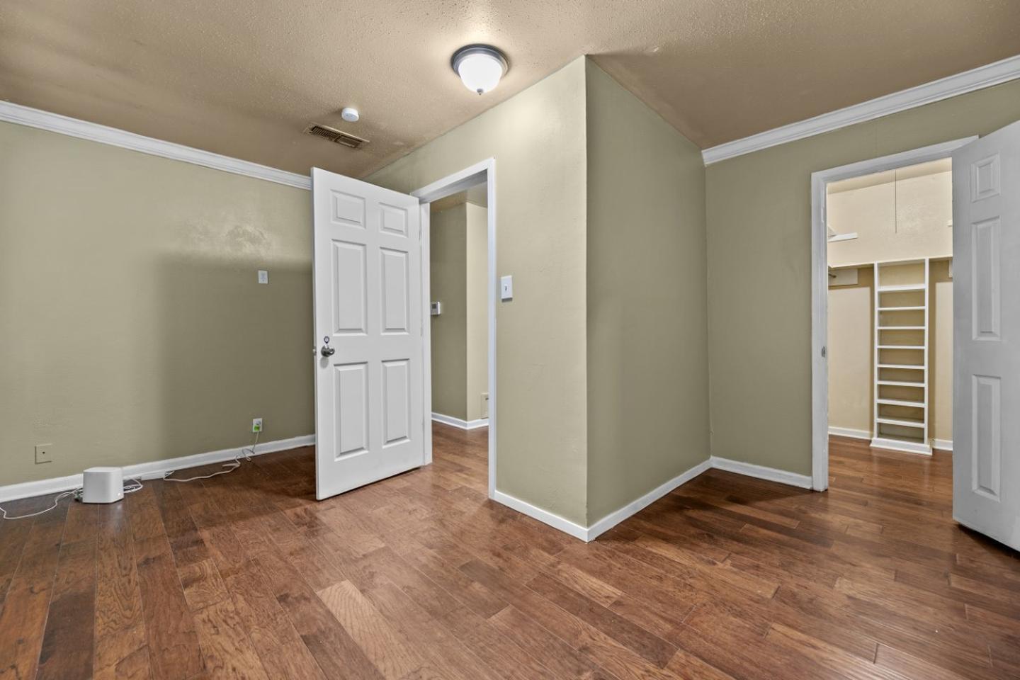 Building Photo - Charming Fort Worth Home with a Spacious B...