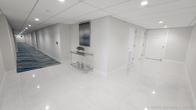 Building Photo - 3400 N Ocean Dr