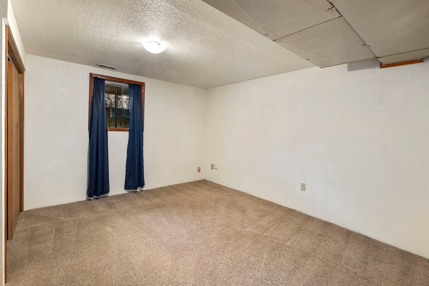 lower level bedroom two - 16758 45th Ave NE