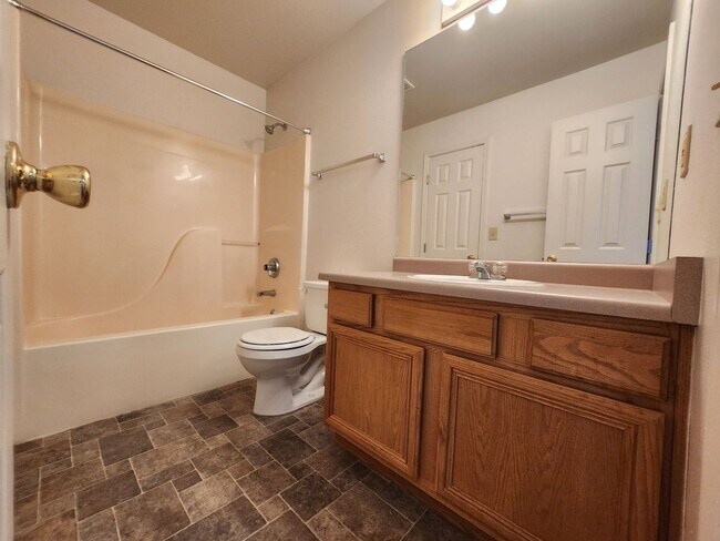 Building Photo - 6655 Dublin Loop W