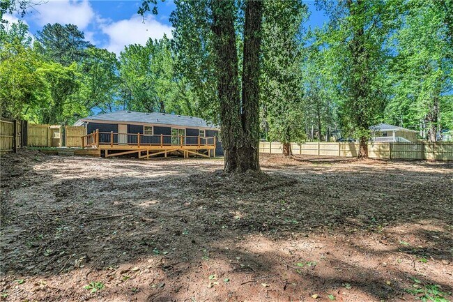 Building Photo - 2794 Mitchell Dr