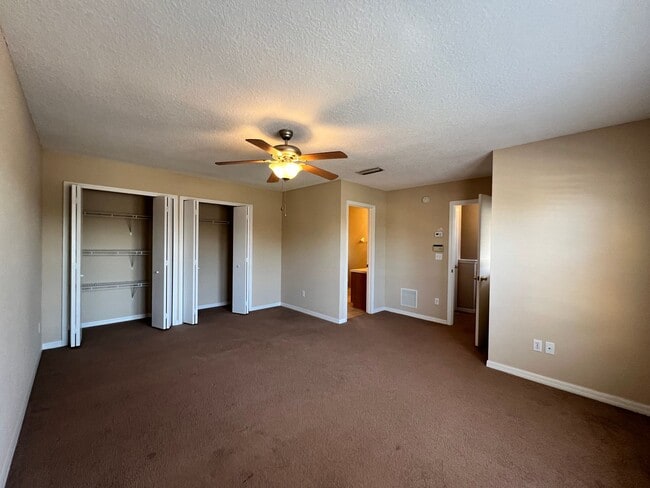 Building Photo - **COMING SOON** - 3/2 Townhome in Riversid...