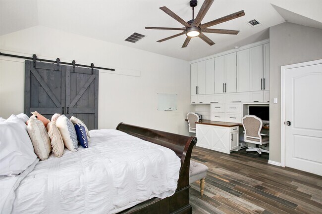 Building Photo - 3037 Broadhaven Dr