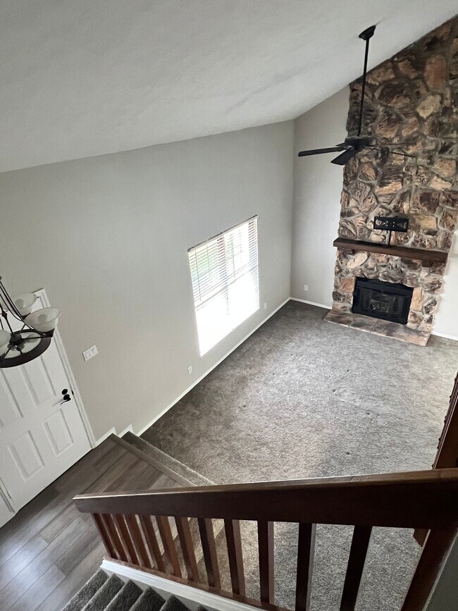 Building Photo - 1397 Sanzon Dr