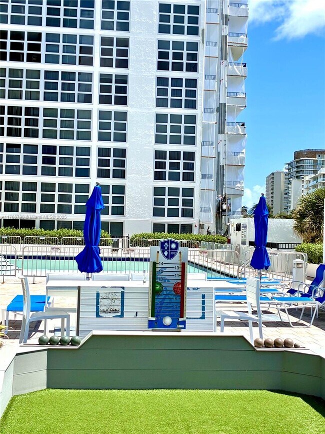Building Photo - 531 N Ocean Blvd