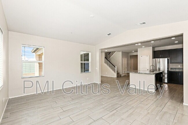Building Photo - 24613 Round Meadow Dr
