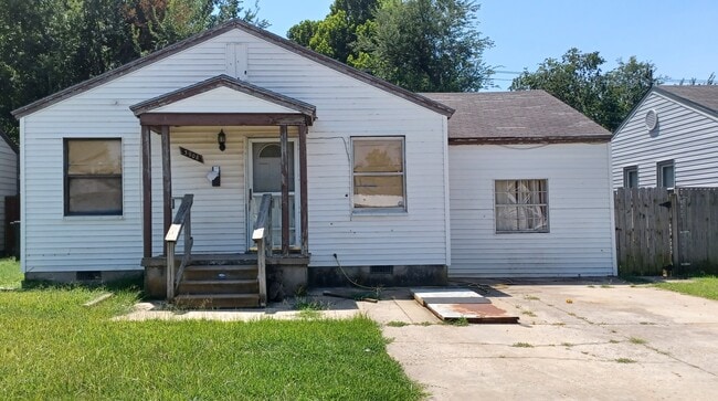 Primary Photo - 3908 Mallard Dr