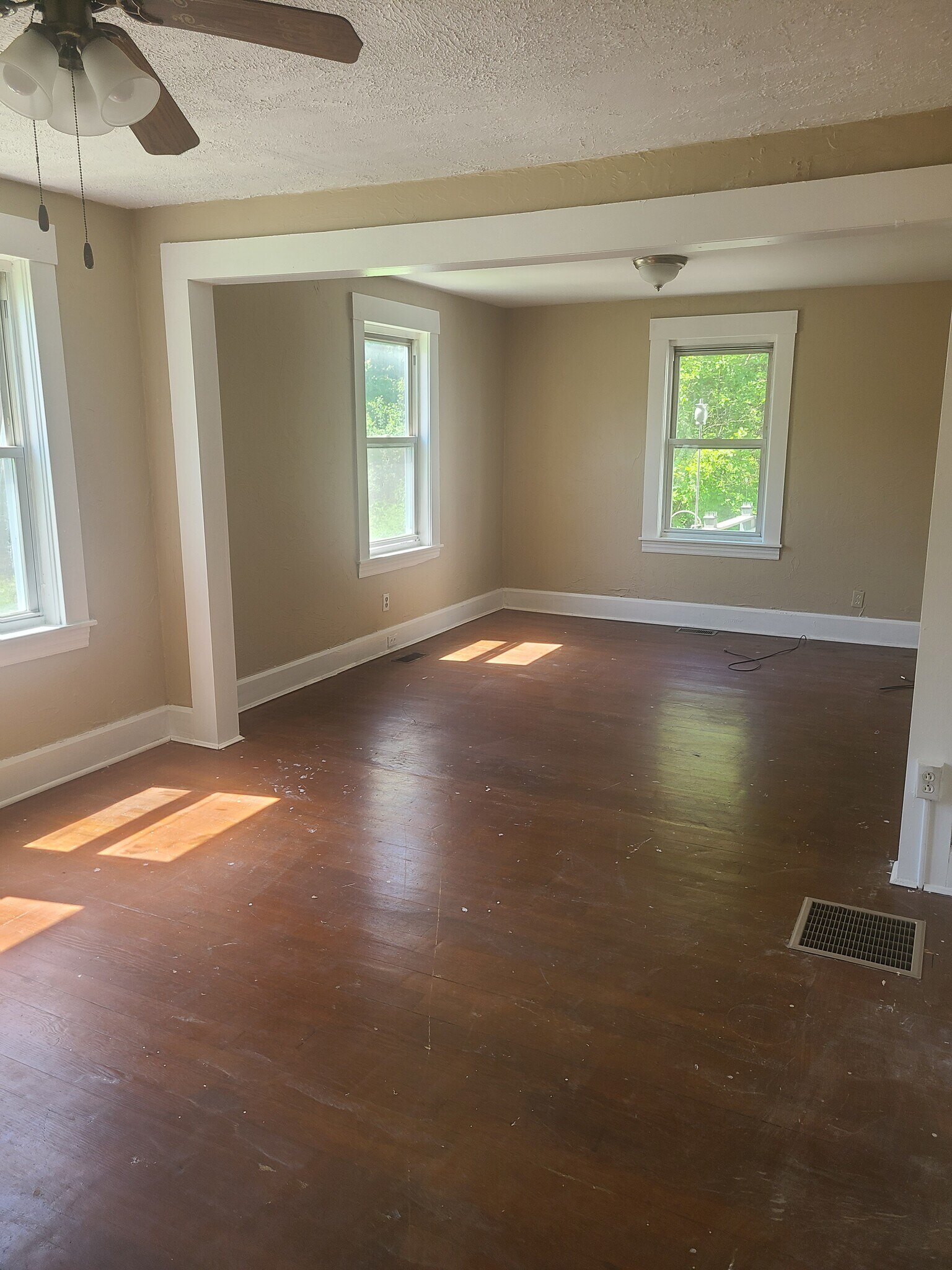 living and dinning room - 52 Main St