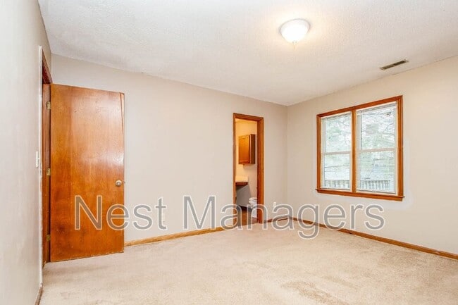 Building Photo - 152 Homeplace Ct