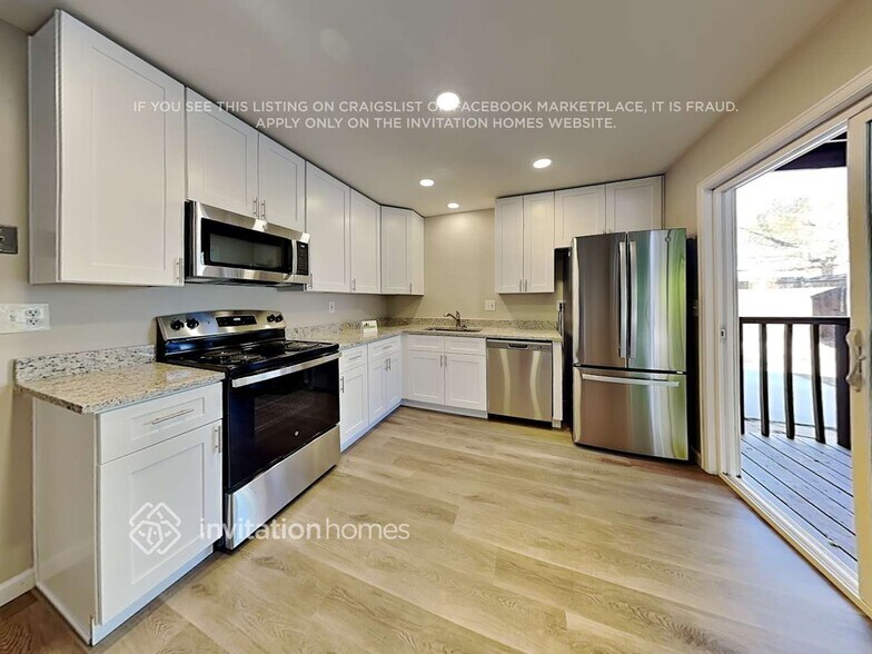 Building Photo - 4464 S Cole Ct