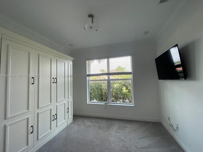 Building Photo - 3990 Pelicano Way