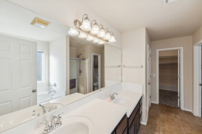 Building Photo - 4124 S 134th E Ave