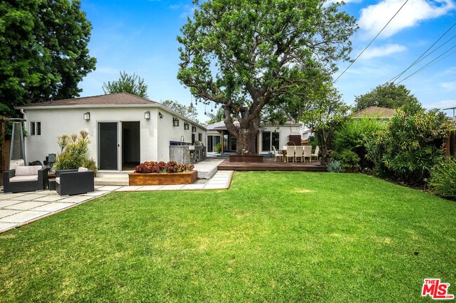 Building Photo - 3012 Bagley Ave