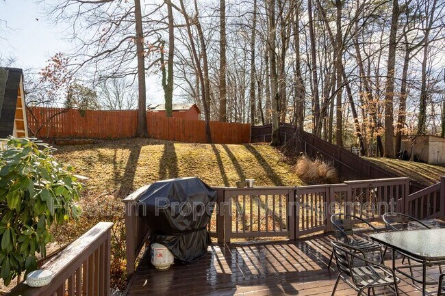 Building Photo - 5317 Macwood Dr