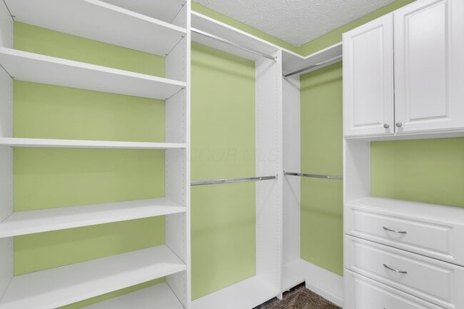 Building Photo - 3796 Village Club Dr