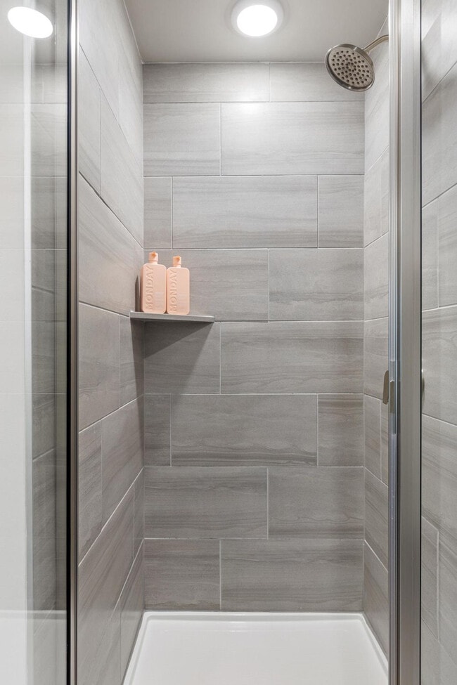 Building Photo - 5820 1/2 Cameron Rd