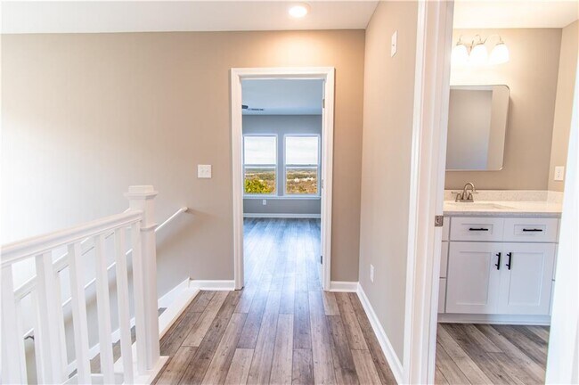 Building Photo - 115 Pinto Ln