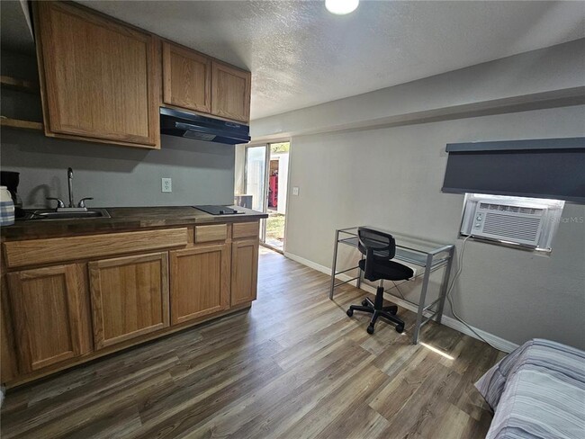 Building Photo - 5150 Boggy Creek Rd