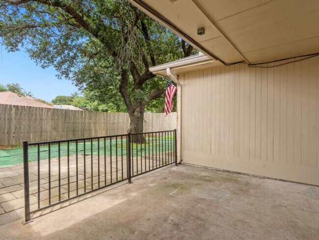 Building Photo - 1305 Minter Rd