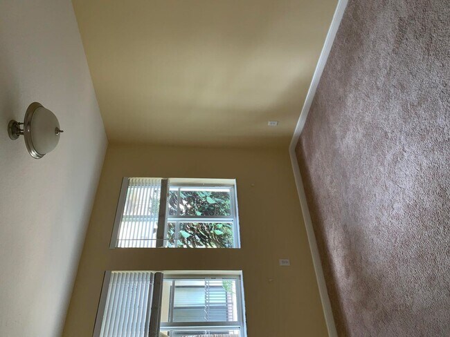 Building Photo - 3055 NW 126th Ave