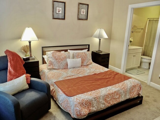 Building Photo - ****Medium Term Furnished Rental With Indoor & Outdoor Pools, Gaming System****