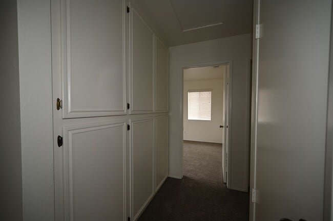 Building Photo - Spacious 3 Bed / 2.5 Bath Townhome in Gated Community – El Cajon