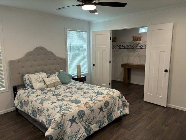 Building Photo - 691 Cimarron