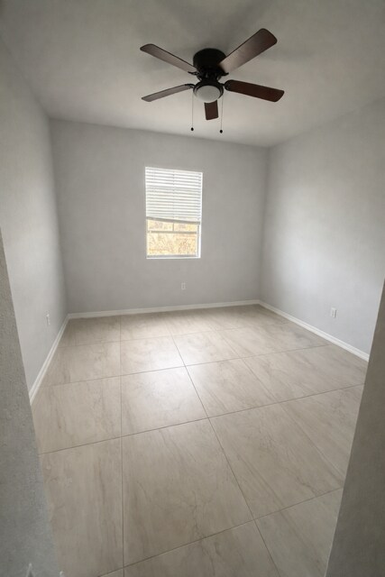 Building Photo - 1040 NW 33rd Ct