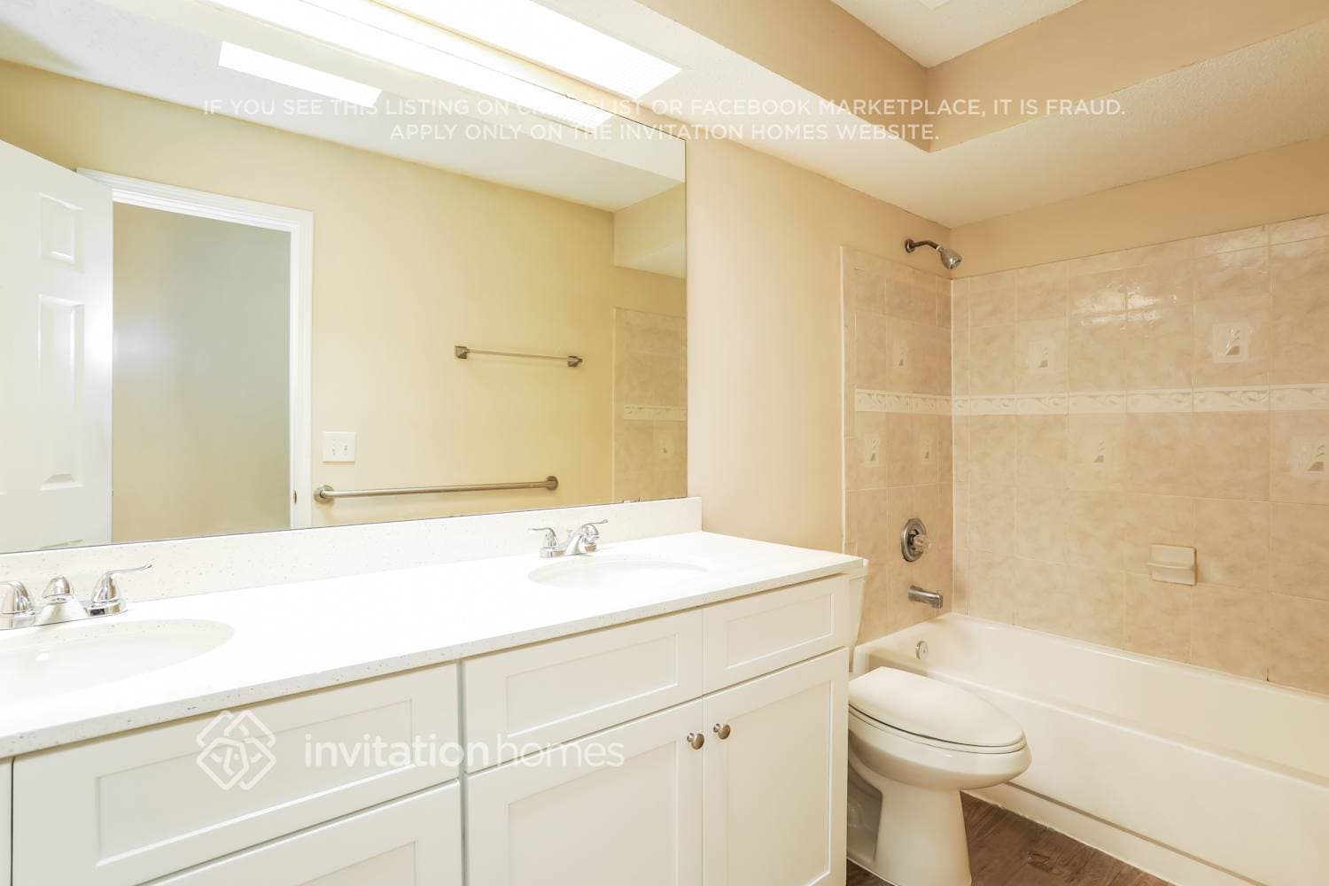 Building Photo - 8438 Sand Point Dr W