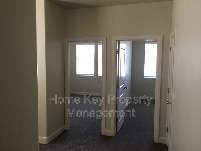 Building Photo - 1184 E Bulloch St