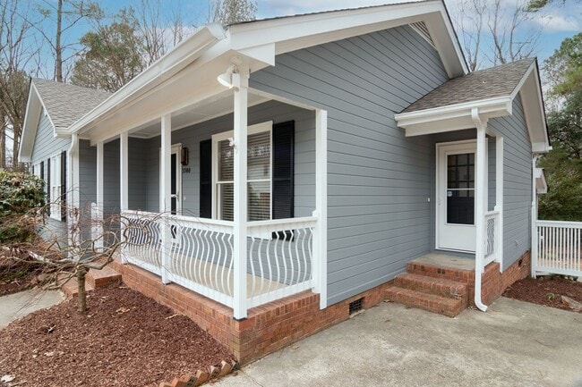 Building Photo - Freshly Updated! Beautiful 3 Bedroom, 2 Bath Ranch with Private wooded lot - Pet Friendly!