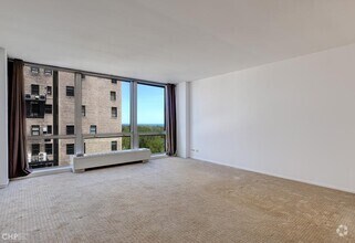 Building Photo - 0 bedroom in Chicago IL 60614