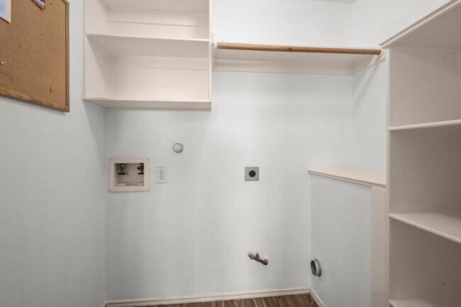 Building Photo - 18310 Melissa Springs Dr