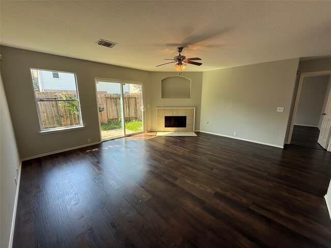 Building Photo - 4822 Russet Trail Ct