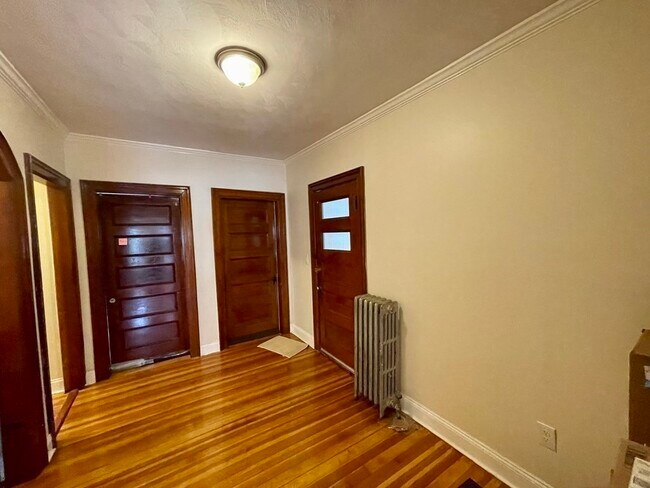 Building Photo - 20 Coolidge Rd