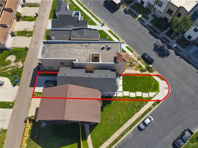 Building Photo - 6836 N 5th St