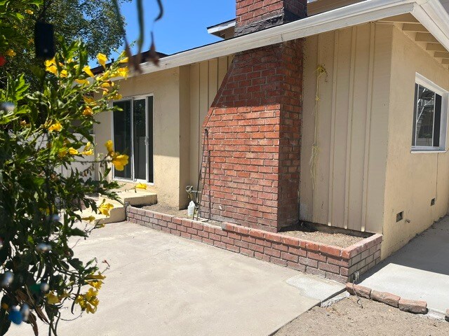 Building Photo - 6007 Cahuenga Blvd