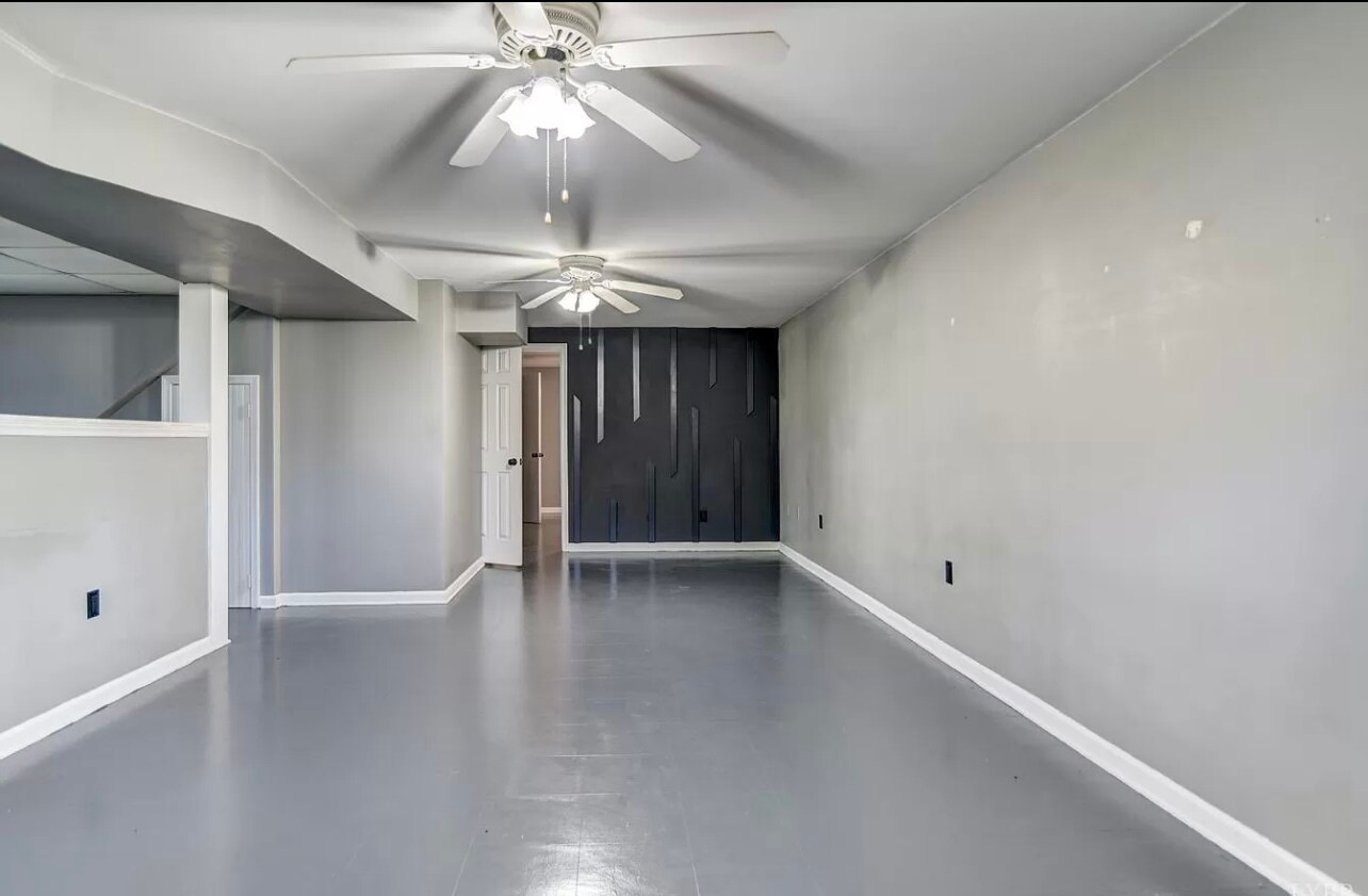 Building Photo - 246 Poor House Rd