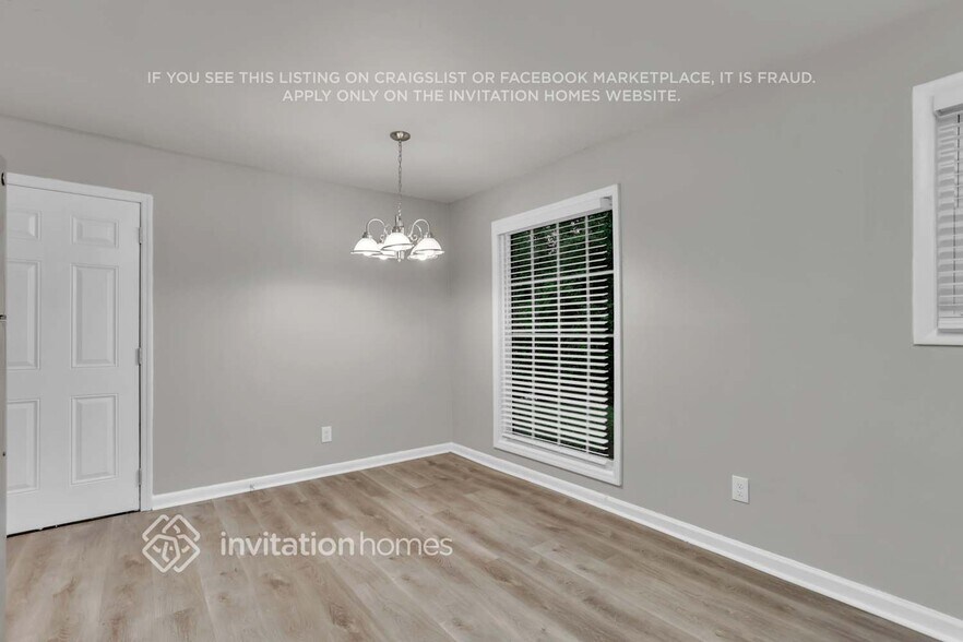 Building Photo - 2182 Chestnut Log Loop