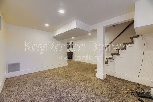 Building Photo - 2517 S Broadway